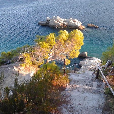 Cliff House Pisak Apartment Exterior foto